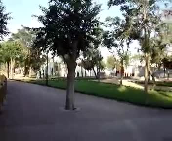 Vista panorámica en video del Paseo del Norte después de su remodelación. Julio de 2006. Por estas fechas todavía no estaba operativa la fuente.