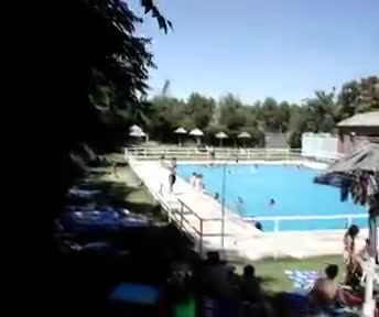 Vista panorámica en video de la piscina municipal. 23 de Julio de 2006