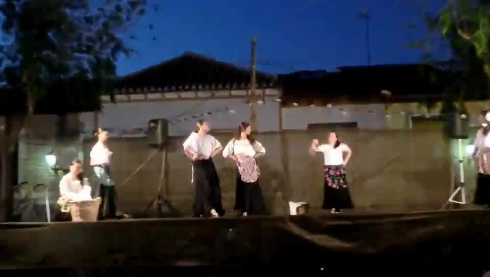 Actuación de la Asociación Cultural Balarte en las fiestas de Castilla la Mancha 2012