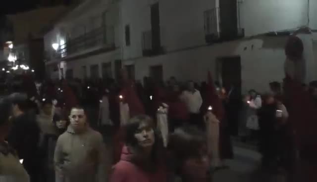 21 de Marzo de 2008. Viernes Santo. El Cristo Yacente en el último tramo de la procesión
