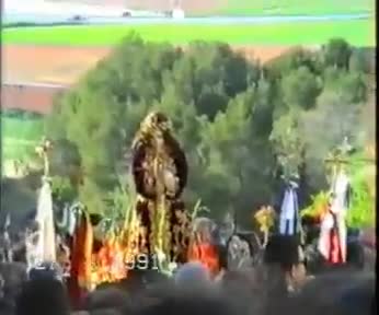 V Centenario del Martirio del Santo Niño de La Guardia. 21 de abril de 1991. Despedida del Santo Niño en la Cuesta Perejón con el tradicional "Viva el Santo Niño" y la traca.
