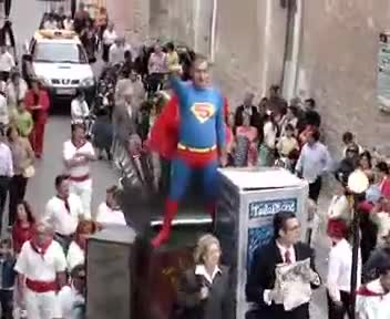 24 de Septiembre de 2006. Carroza de Supermán realizada por la Peña los Timbales