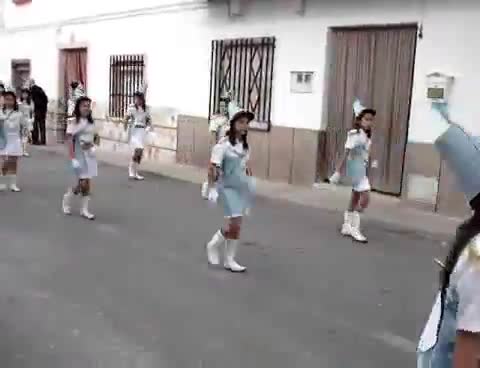 24 de Septiembre de 2006. Banda de majorettes, cornetas y tambores en su paso por la Plazuela las Cabezas
