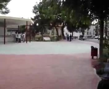 23 de Septiembre de 2006. Concurso de pintura organizado por la Asociación Vecinal "La Unión de La Guardia". En mitad de la faena