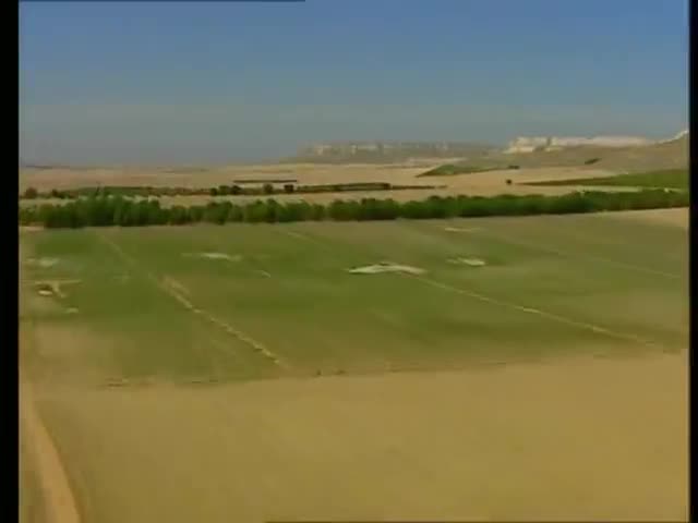 Vídeo del programa "Un paseo por las nubes" de Castilla la Mancha Televisión en donde aparecen las lagunas de la Vega y el castillo de Monreal