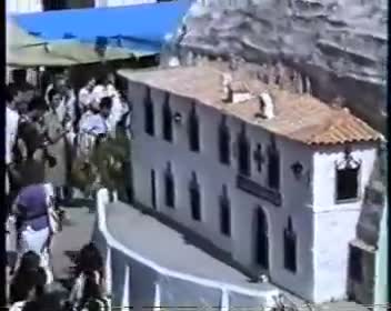 Carrozas de 1988. Réplica de la Ermita del Santo Niño realizada por la familia de "los Cocas" como son conocidos en el pueblo