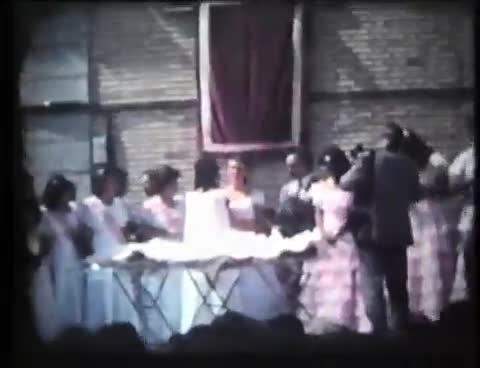 Fiestas de 1982. Coronación de Damas y Reina