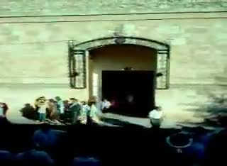 Fiestas de 2005. Salida del Santo Niño de la Iglesia el dia 25 de septiembre a las 6 de la tarde