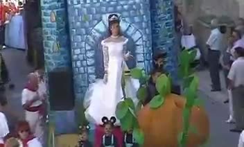 Fiestas de 2004. Carroza "La Magia de Disney" realizada por la Peña los Timbales