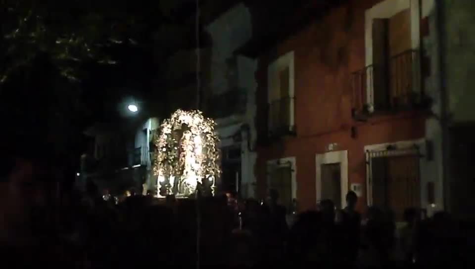 Procesión del Santo Niño a su paso por la glorieta. 25-09-2010
