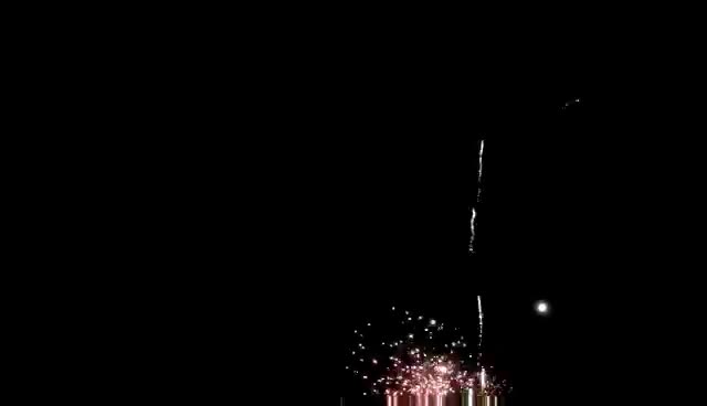 Pólvora noctura del día 24